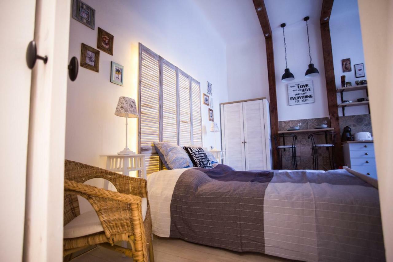 Izabella Vintage Style Apartment Budapest Ngoại thất bức ảnh