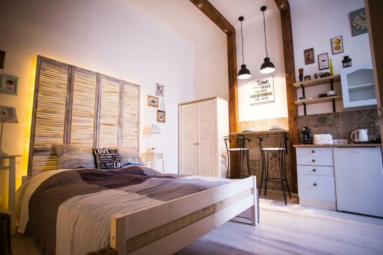Izabella Vintage Style Apartment Budapest Ngoại thất bức ảnh